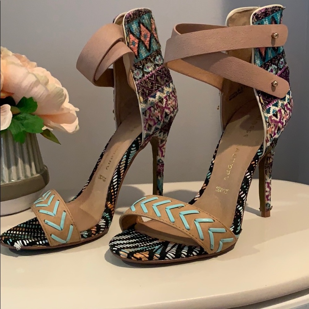 Chinese laundry heels colorwave  sz 6.5